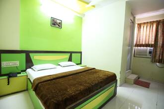 Hotel Ratna Deep, Ahmedabad 4